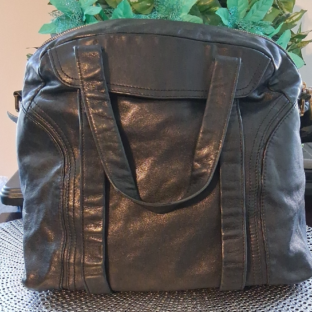 Tory Burch Black Leather Satchel with Gold Details - Picture 2 of 6
